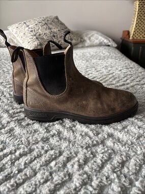 Blundstone unisex Brown Chelsea Boots - Slip-On Leather Boot